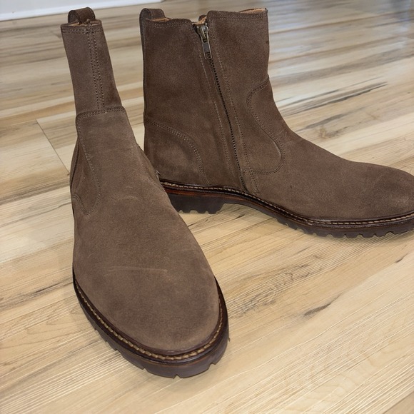 Allen Edmonds Men's 10.5 Discovery Brown Suede Chelsea Moto Boots Extralight